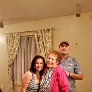 Meet your Posher, Nenita